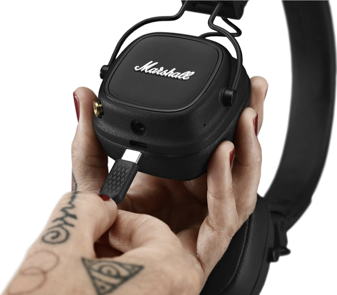 Marshall Major IV on-ear headphones with Bluetooth 5.0 and intuitive multi-directional control knob for easy playback management.